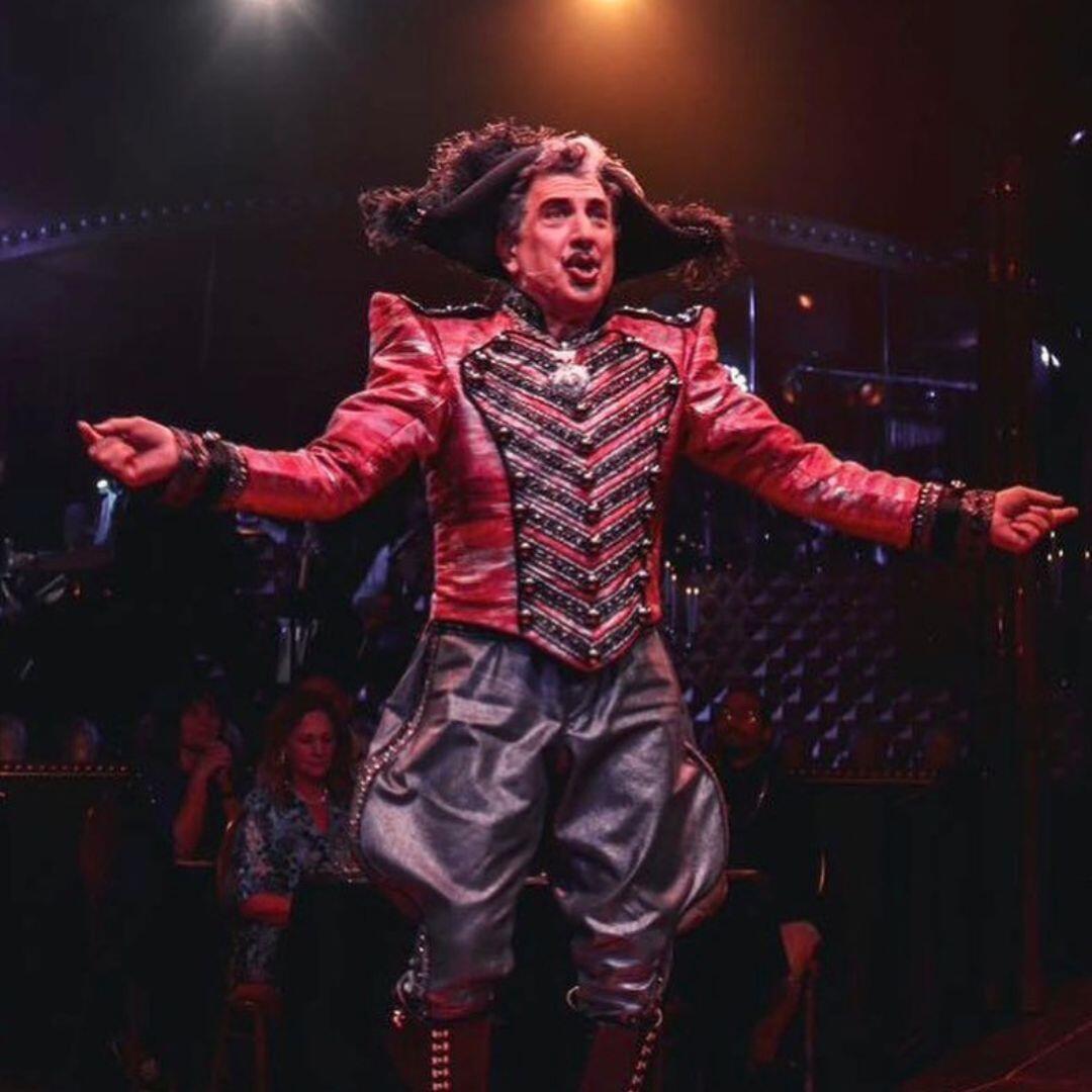 Frank Ferrante taking a bow after the show